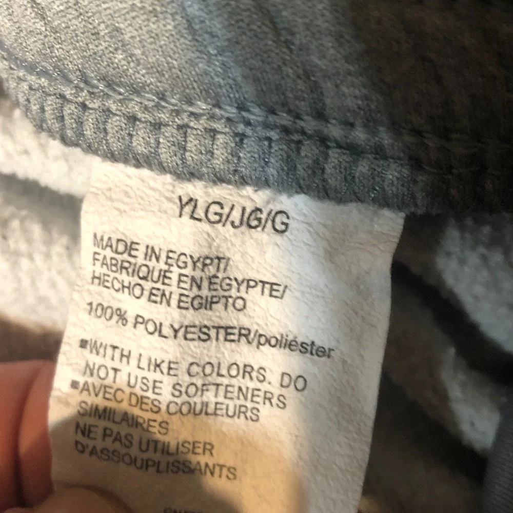 Under Armour sweatpants in YXL - Picture 3 of 3